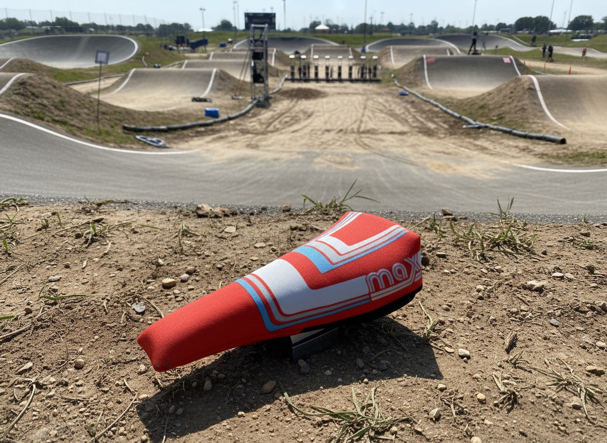 UNI Max Pivotal BMX Saddle w/ Cover 