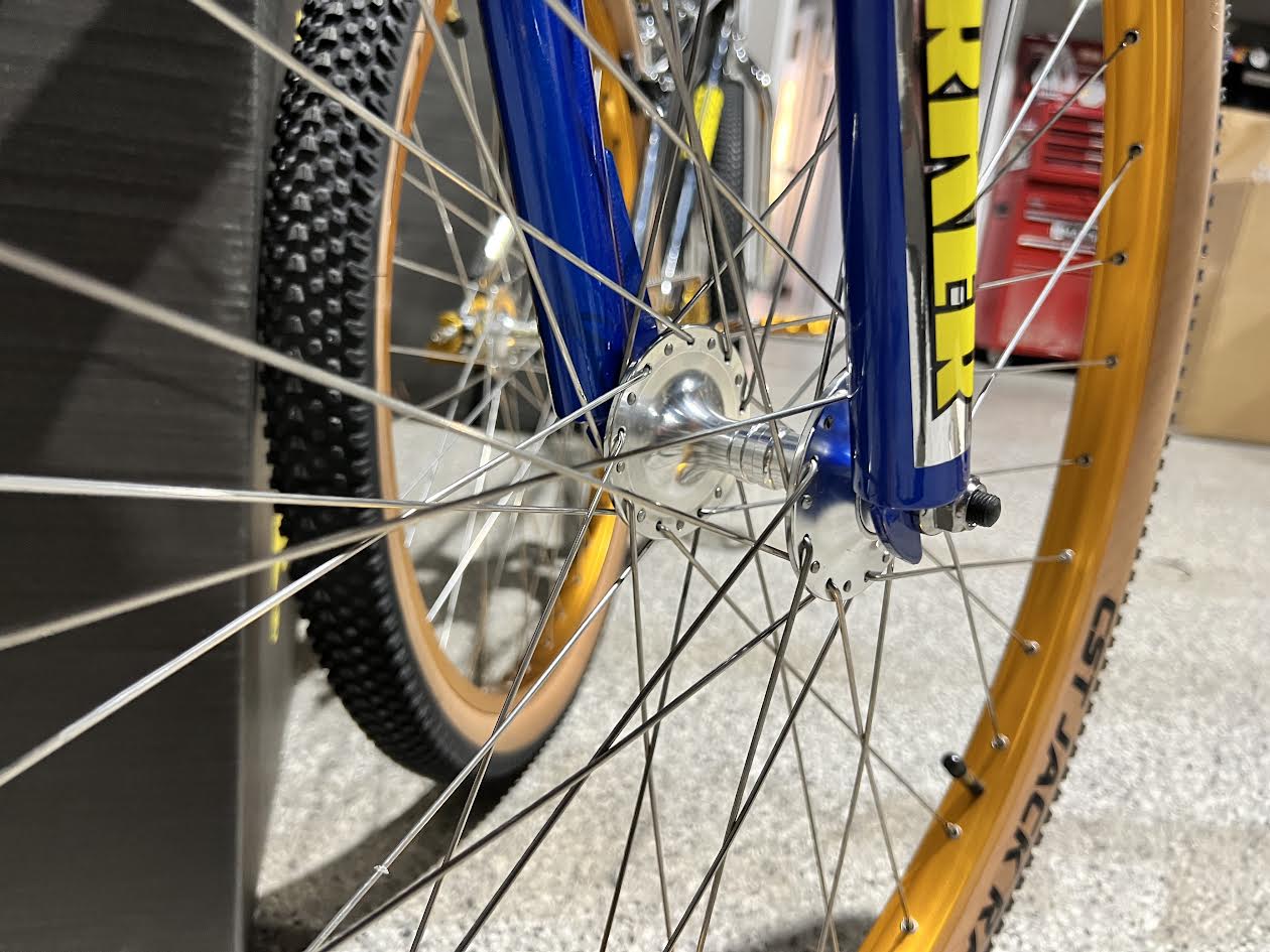 Torker Big BMX sealed bearing hubs detail