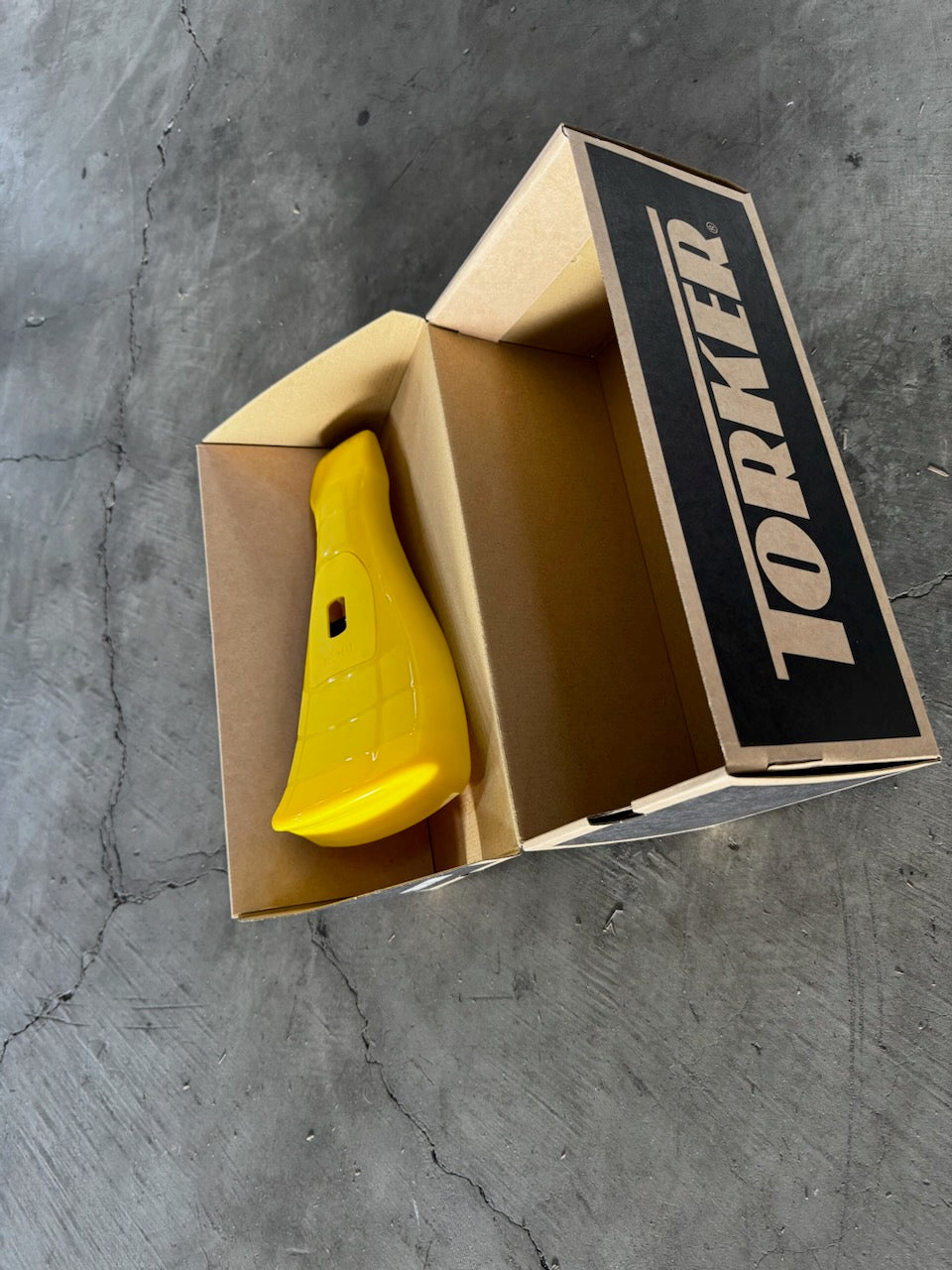 Torker | Uni-MAX Pivotal Retro BMX Saddle