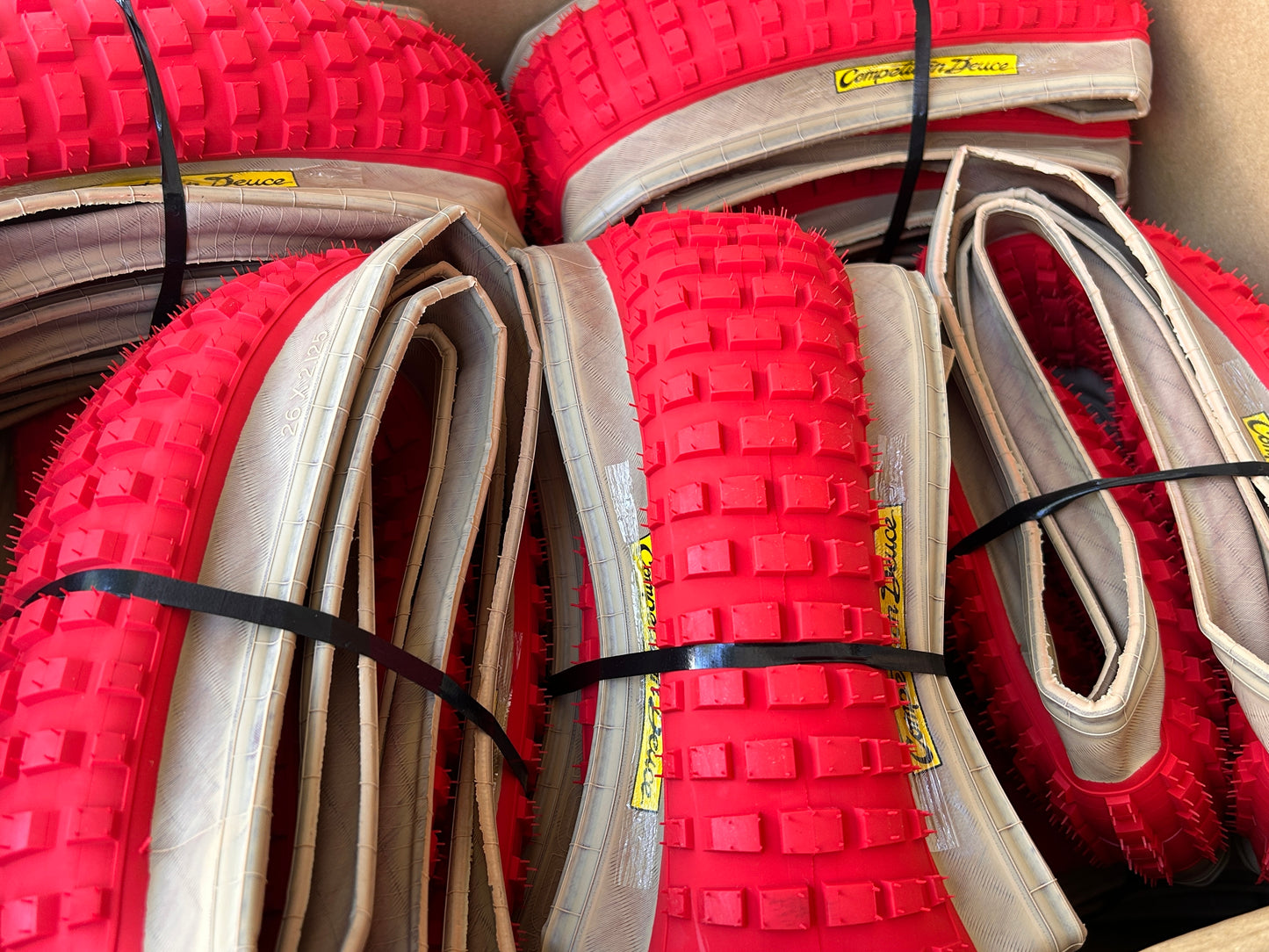 Comp Deuce BMX tire — additional view